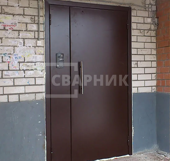 Дверь в подъезд со стеклом ПД-49 — фото 4