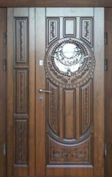 Стальная двухстворчатая входная дверь антик с окошком и ковкой филенчатая в дом с установкой ДВ-5